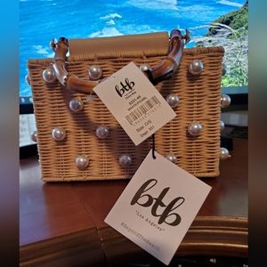 BTB Los Angeles Top Handle Bag in Rattan and Pearly Beads NWT 185 Retail